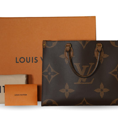 LouisVuitton_OnTheGoMMTote_EMA00562