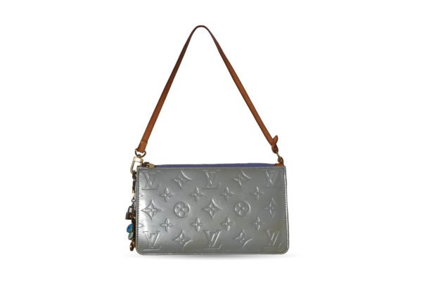 LouisVuitton_PochetteLackleder_EMA00556