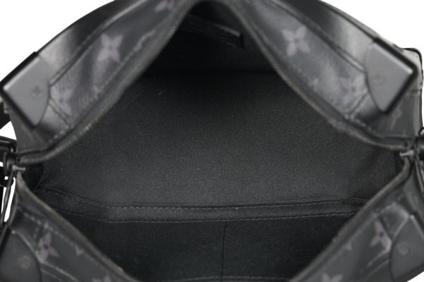 LouisVuitton_Soft Trunk_EMA 00568