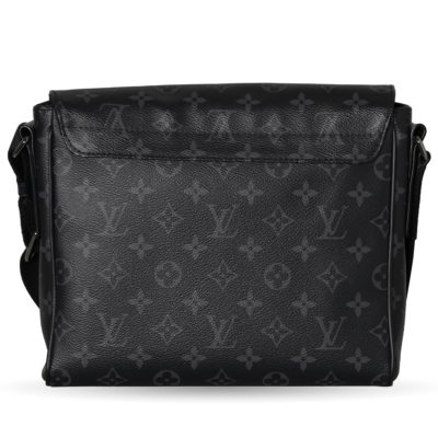 LouisVuitton_DistrictPM_EMA00565