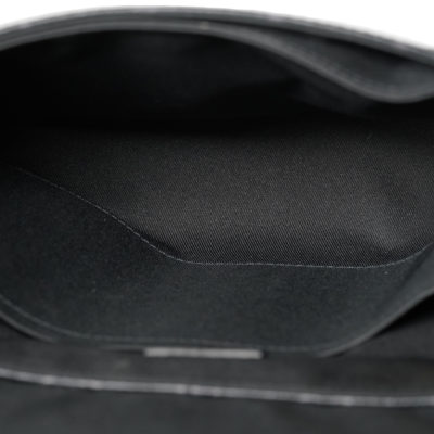 LouisVuitton_DistrictPM_EMA00565