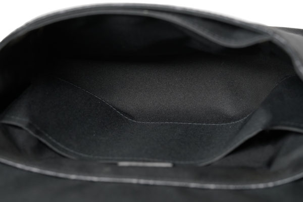 LouisVuitton_DistrictPM_EMA00565