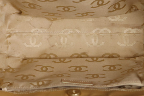 Chanel_WoodChainTote_CEMB 00068