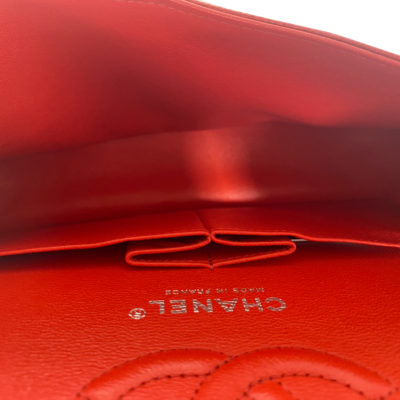 EMB00225_Chanel_Timeless_DoubleFlap_Cavias_Rot_Medium