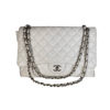 EMB 00221_Chanel_Classic_SingleFlap_Caviar_Silber_Weiß_Timeless