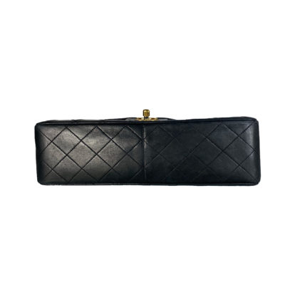 CEMB00076_Chanel_SingleFlap_Classic_Timeless_Gold_Schwarz_Lammleder