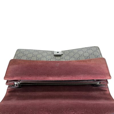 CEME00045_Gucci_Supreme_Monogram_Braun_Dionysus_BloomFloral_Silber