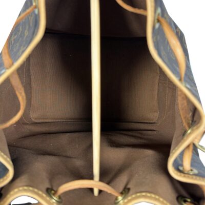 EMA00595_LouisVuitton_LV_NoeGrande_Monogram