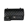 CEMB00078_Chanel_DoubleFlap_Classic_Timeless_Caviar_SilberHardware_Medium